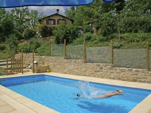 Outdoor pool - Chic Holiday Home in Parisot With Swimming Pool (Parisot)