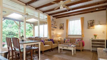 House | Living room