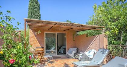 Cozy Holiday Home in Grimaud With Beach Near