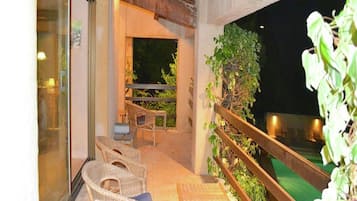 Villa | Balcony