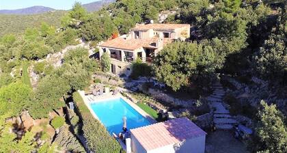 Villa in Tourtour With Swimming Pool