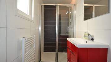 House | Bathroom | Shower