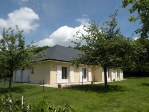 Exterior - Lovely Detached House With an Enclosed Private Garden Just 25 km From Le Havre (La Remuee)