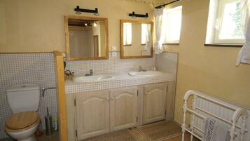 House | Bilik Mandi | Tab mandi