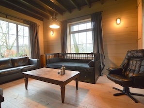 Living room - Cozy Holiday Home in Oisterwijk With Private Garden (Oisterwijk)