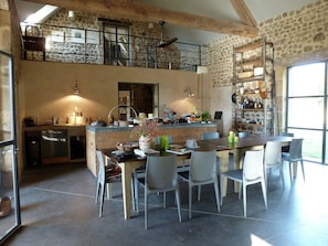 Dining - Marvellous Holiday Home in Braize With Garden (Braize)