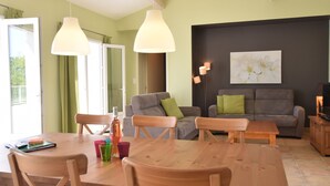 Dining - Modern Villa With Private Pool Located in the Southern Hills of the Ardeche (Payzac)