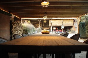 House | Balcony - Family Farmhouse With Go-karts (Uden)