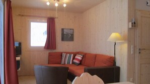 Chalet | Living room - Comfortable Chalet in Klippitztorl Austria Near Ski Area (Bad Sankt Leonhard im Lavanttal)