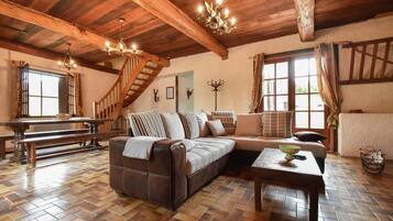House | Dining