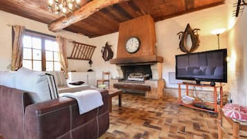 House | Living room