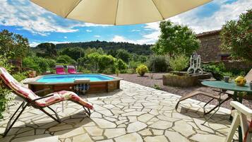 House | Kolam renang