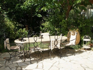 House | Balcony - Holiday House With Swimming Pool Near the Beautiful City of Aix-en-provence (Gemenos)