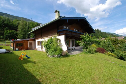 Scenic Apartment in Neukirchen am Großvenediger near Ski Area