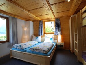 Apartment | 5 Schlafzimmer, individuell eingerichtet, Bettwäsche