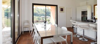 Villa With Private Swimming Pool, Heart of Beaujolais and With View on Vineyard