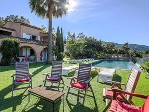 Outdoor pool - Spacious Villa in Plan de la Tour With Swimming Pool (Plan-de-la-Tour)