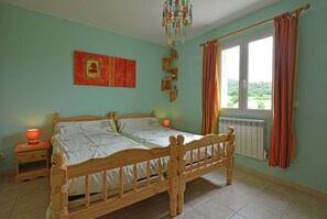 Villa | 3 bedrooms, individually furnished - Tranquil Villa With Pool View (Saint-Laurent-de-Carnols)