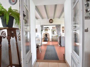 Reception - Charming Holiday Home in Saint-franchy Near Forest (Saint-Franchy)