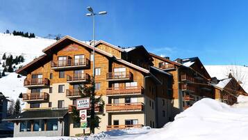 Chalet | Bahagian luar