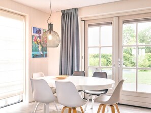 Dining - Holiday Home in Wissenkerke Near Beach (Wissenkerke)
