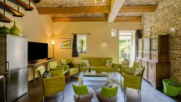 Apartment | Living room