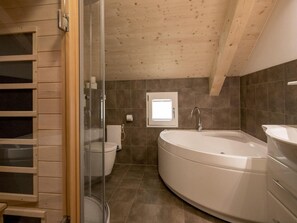 Chalet | Bathroom - Lavish Chalet in Sankt Georgen With Jacuzzi (Sankt Georgen am Kreischberg)