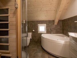 Chalet | Bathroom