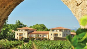 Unclassified image, 5 of 25, button - Dignified Apartment With Dishwasher and Near Canal du Midi (Azille)