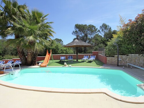 Modern Villa in Roquebrune-sur-argens With Swimming Pool