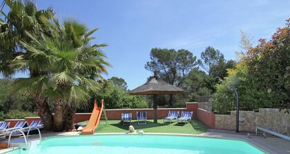Modern Villa in Roquebrune-sur-argens With Swimming Pool