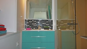 Villa | Bathroom | Shower