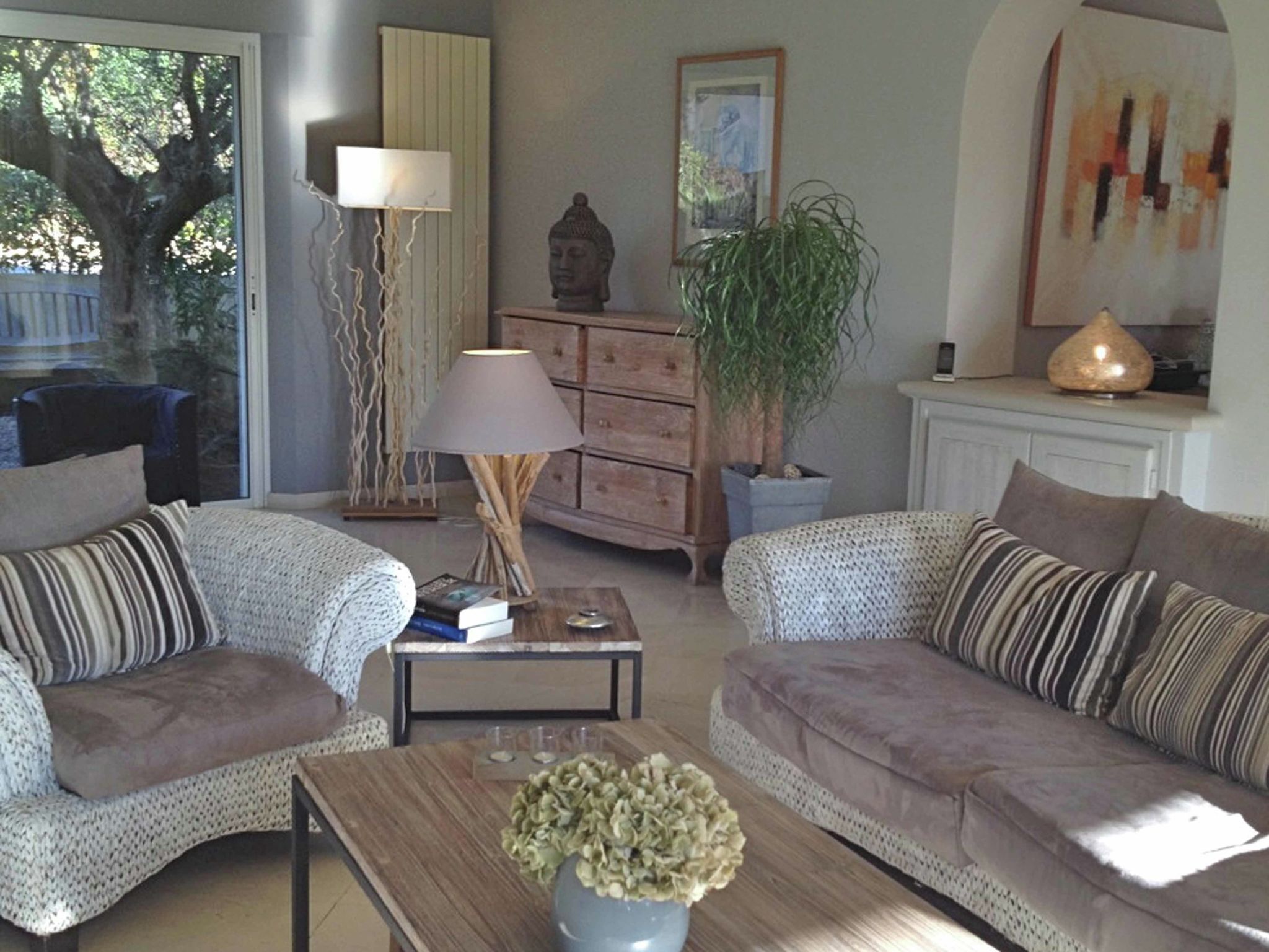 Fireplace, DVD player