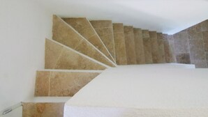 3 chambres, ameublement personnalisé
