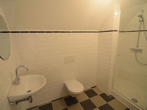 House | Bathroom | Shower - Former Estate Heerlijkheid Mariënwaerdt (Beesd)