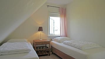 3 bedrooms, individually furnished, bed sheets