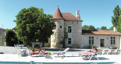 Holiday Home in Thurageau With Private Pool