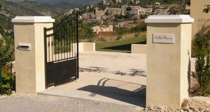 Cycling Escape in Montbrun