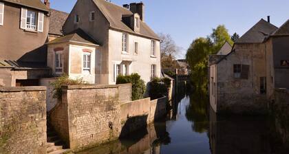 Modern Bayeux Hideaway