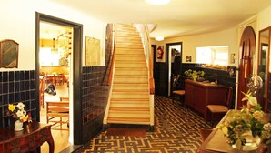 Unclassified image, 5 of 15, button - Monumental Mansion With a Warm Ambience in Natural Area Voornse Dunes (Oostvoorne)