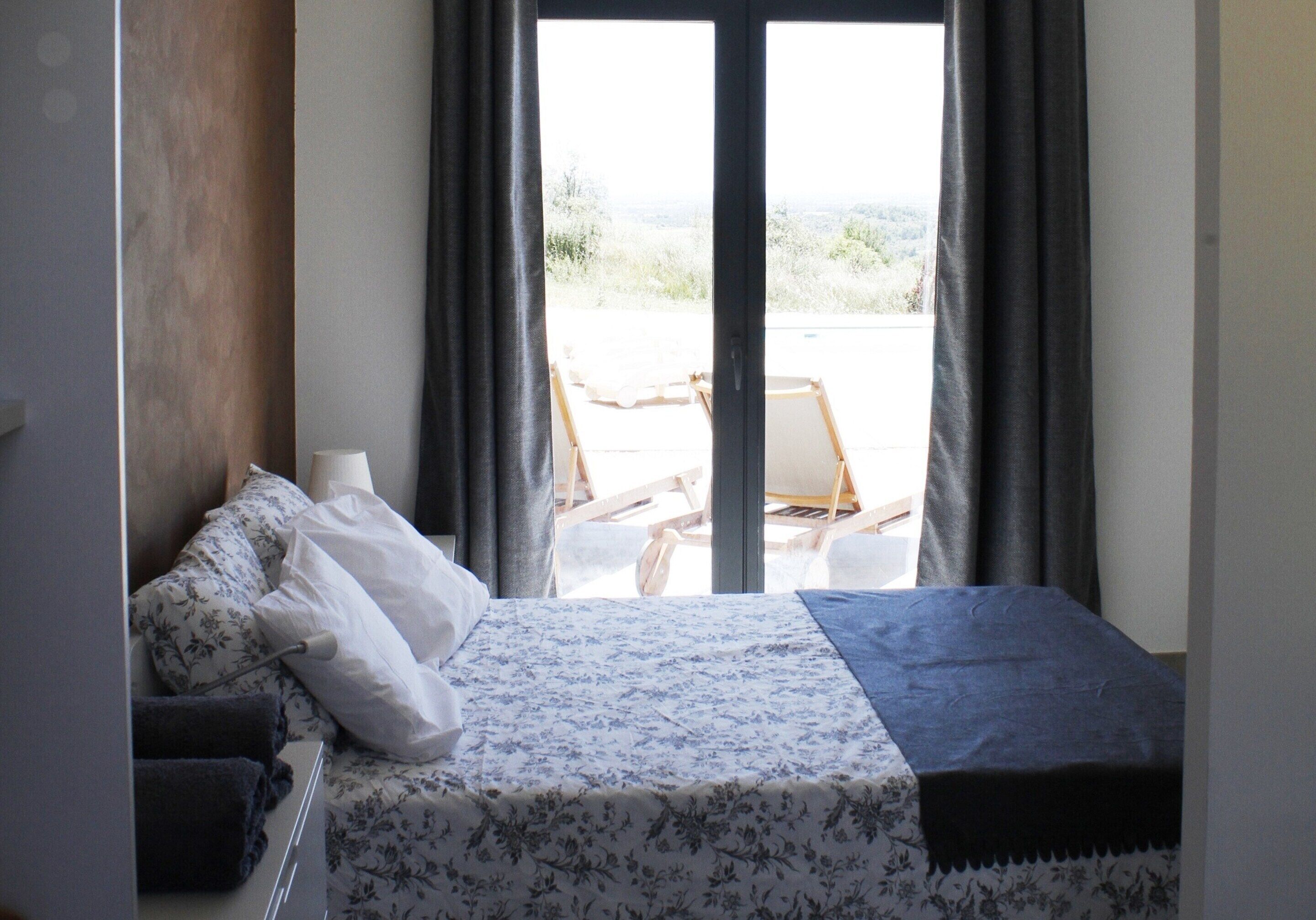 3 bedrooms, individually furnished, bed sheets