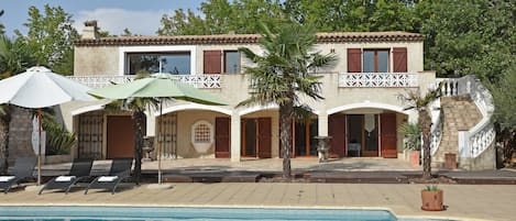 ヴィラ | プール