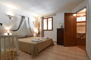 Villa | 4 slaapkamers, individueel gemeubileerd