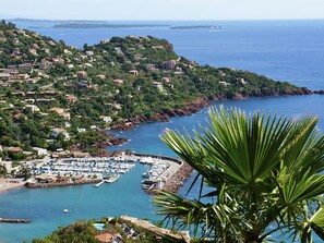 Exterior - Rural Villa With Shared Pool and Tennis Court (Theoule-sur-Mer)