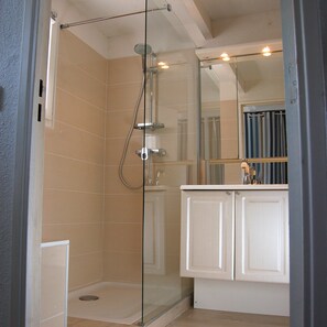 Ferienhaus | Badezimmer