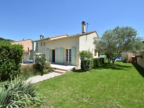 Garden - Villa in La Tour-sur-orb With Pool & Garden (La Tour-Sur-Orb)