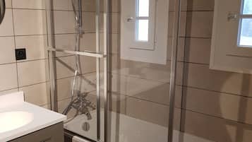 Villa | Bathroom