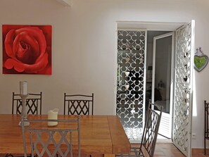 Dining - Beautiful Villa in Aups France With Private Swimming Pool (Aups)