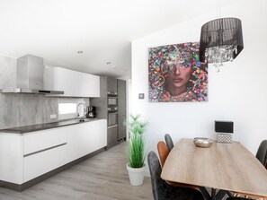 Maison | Cuisine privée | Micro-ondes, lave-vaisselle, cafetière/bouilloire