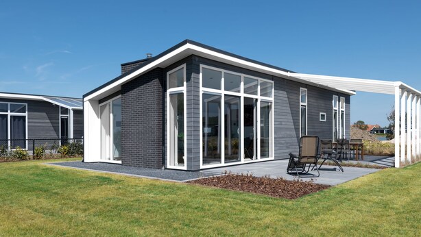 House | Exterior - Beautiful Chalet With a Fireplace in Zealand (Wemeldinge)